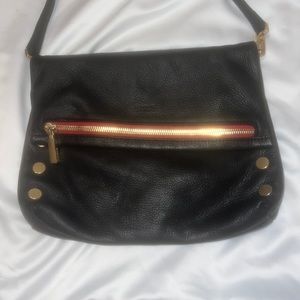 VIP Medium - Black/Brushed Gold Red Zip